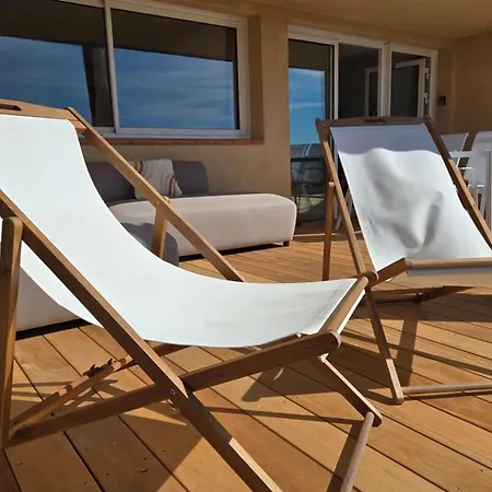 Schöne Klimatisierte Mit Atemberaubendem Meerblick Terrasse Wlan *