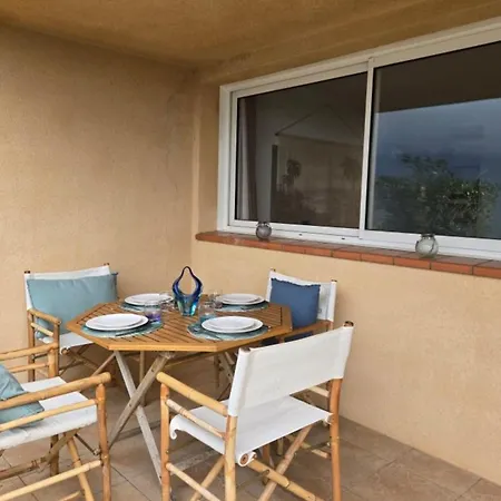 Schöne Klimatisierte Mit Atemberaubendem Meerblick Terrasse Wlan